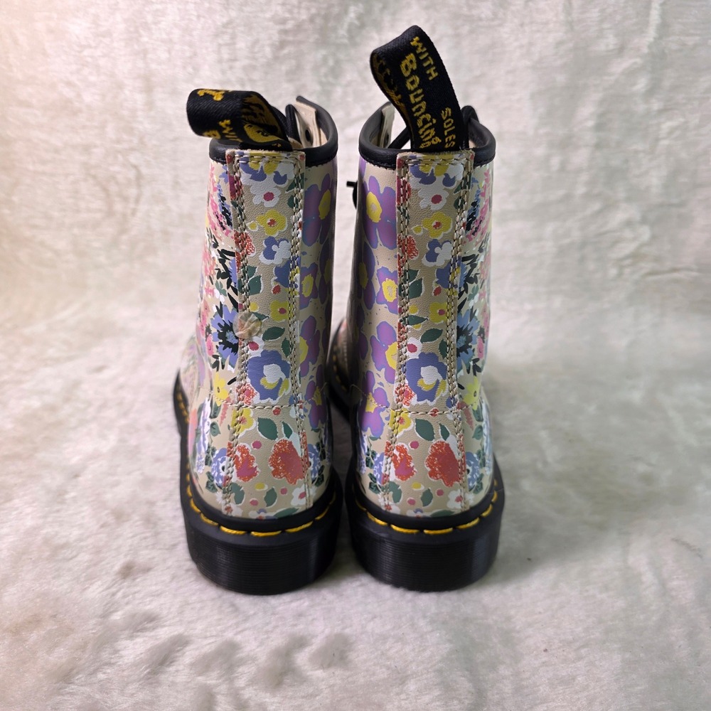 Dr. Martens 1460 Floral Bloom Lace Up Combat Boots Tan Womens 7 NWOT NEW - Picture 3 of 6